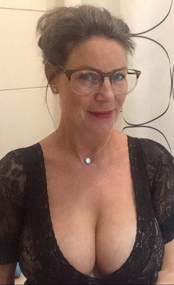 Martine, 61